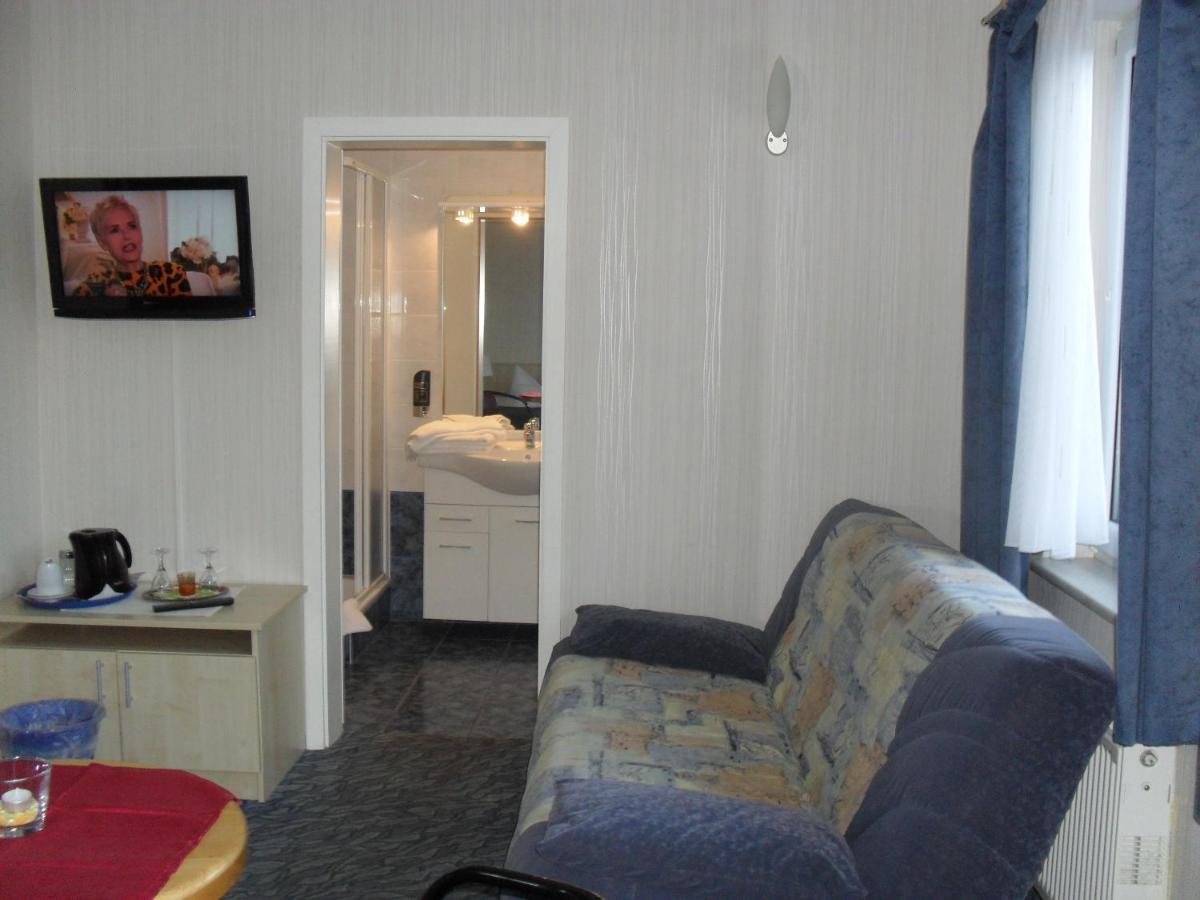 Hotel-Pension Zur Mole Wiek auf Rügen 外观 照片