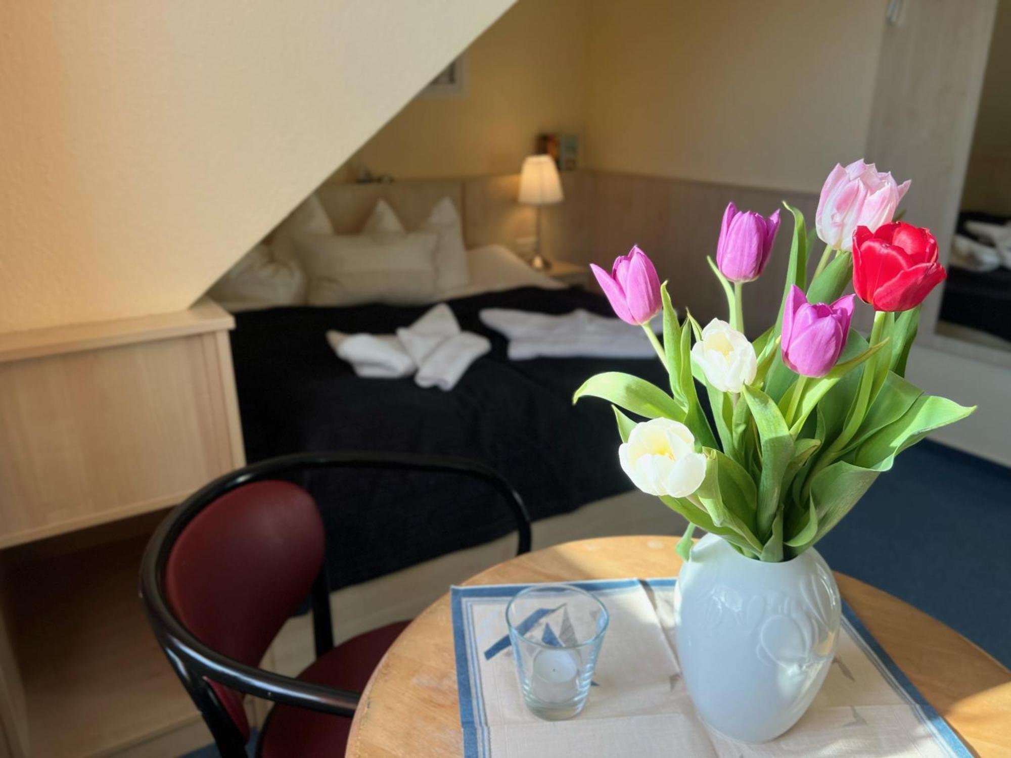 Hotel-Pension Zur Mole Wiek auf Rügen 外观 照片